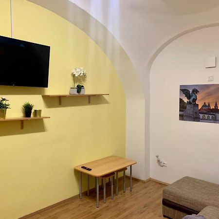 A&P Center Ljubljana Apartment Esterno foto