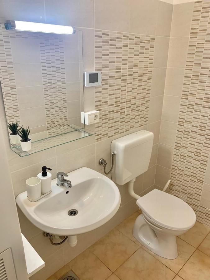 A&P Center Ljubljana Apartment Esterno foto
