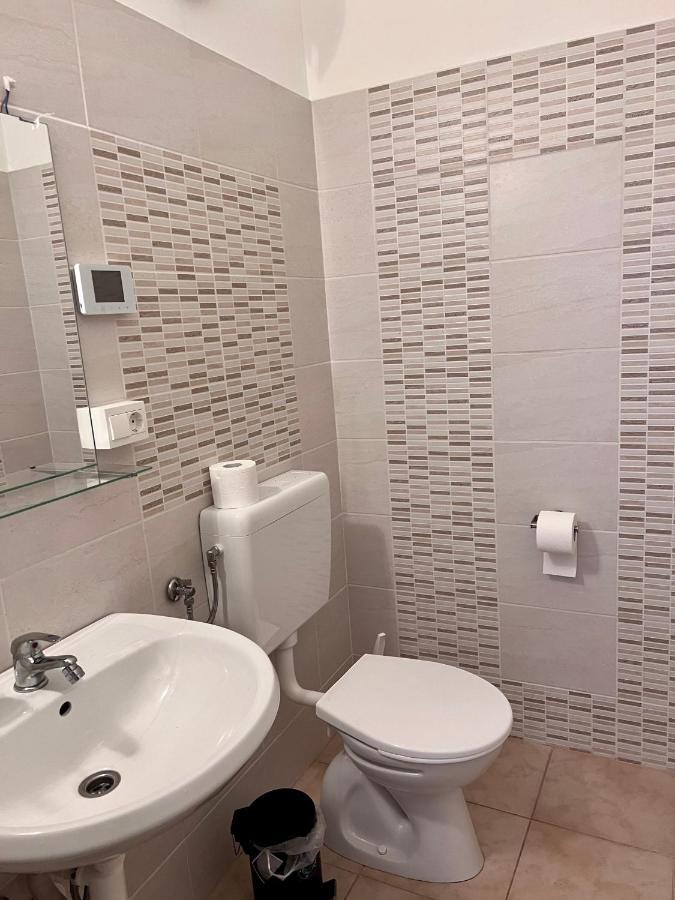 A&P Center Ljubljana Apartment Esterno foto